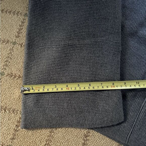 MNG gray ribbed knit mock neck flowy boho wide sleeved sweater L NWOT - Picture 4 of 11